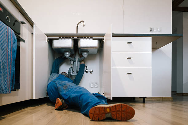 Professional Leak Detection technician working in Richwood, NJ